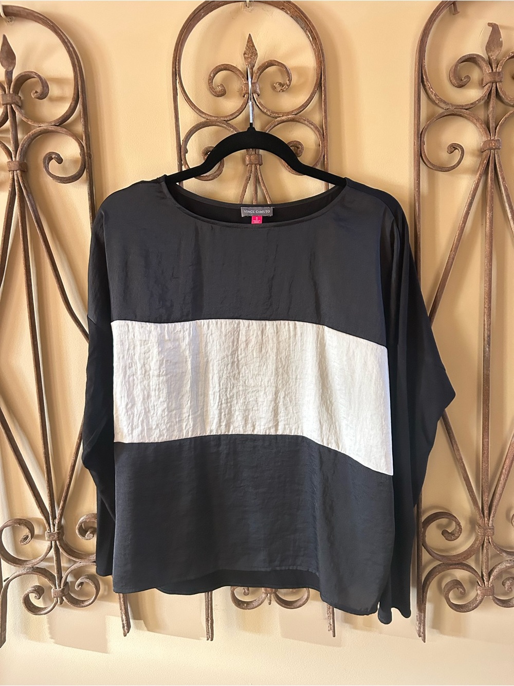 Vince Camuto Black and White Colorblock Women's Top